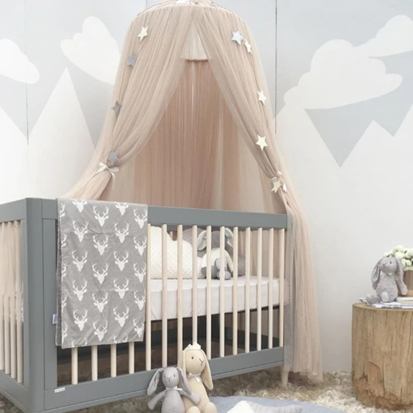 Ciel de lit bébé - nuit étoilée, berceau charmant, douceur enfantine